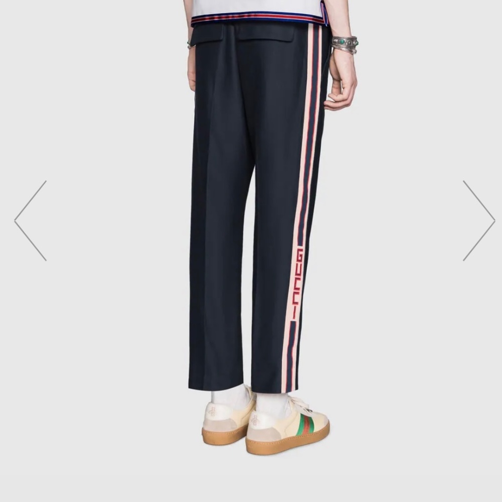 Gucci jogging pant with strip